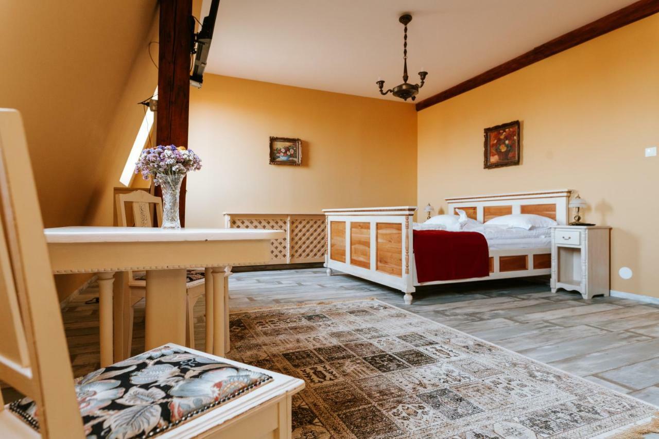 Conacul Nagy Otel Coseni  Dış mekan fotoğraf